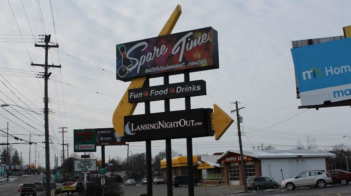 Spare Time Entertainment Center (Holiday Lanes) - Web Listing (newer photo)